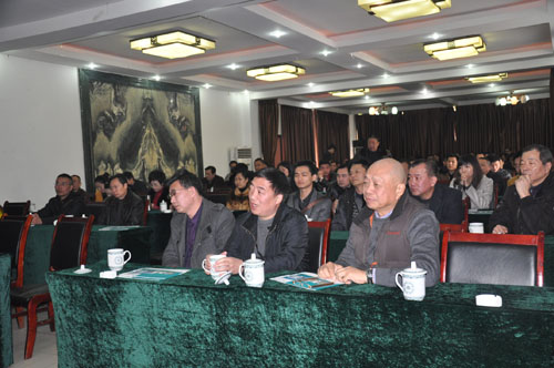 四川省造紙行業(yè)協(xié)會(huì )生活用紙分會(huì )2012年年終總結大會(huì )會(huì )場(chǎng)一角