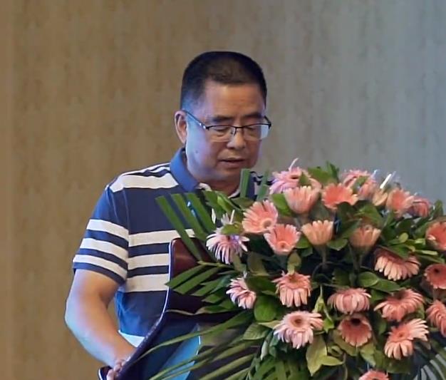省造紙學(xué)會(huì )第十屆理事會(huì )理事長(cháng)范謀斌發(fā)表講話(huà)